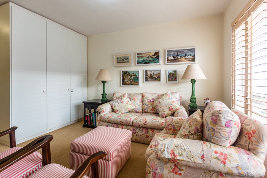 To Let 3 Bedroom Property for Rent in Sea Point Western Cape